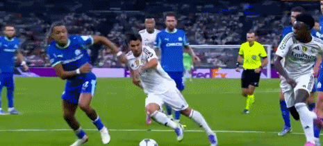 而判点球, 卡瓦哈尔红, 这两次犯规 而判点球, 卡瓦哈尔红, 这两次犯规